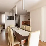 Apartment Gold *