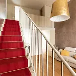 Gold Apartment